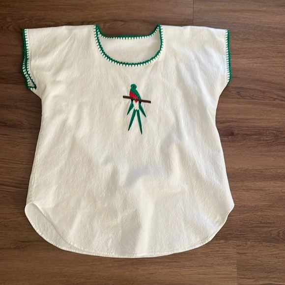 Blanket Skin Women Blouse Size 20โ pit to pit & 22โ length NWOT - Picture 1 of 2